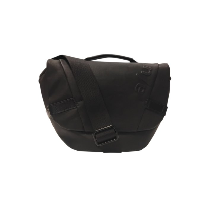 Aunts & Uncles KAZO Messenger Bag S black